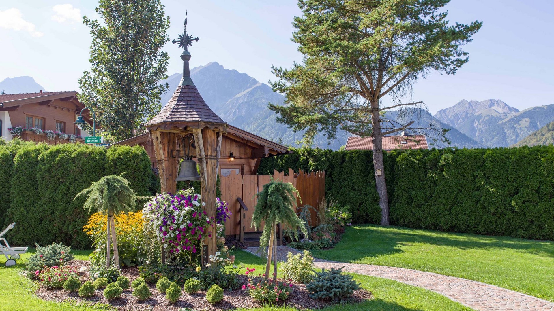 Lake Achensee + hotel with pool = Karlwirt